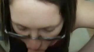 نوجوان kinky انجمن کیرتوکوس پاگل licks بدبودار گدی کے سنہرے بالوں والی کوگر لالچ